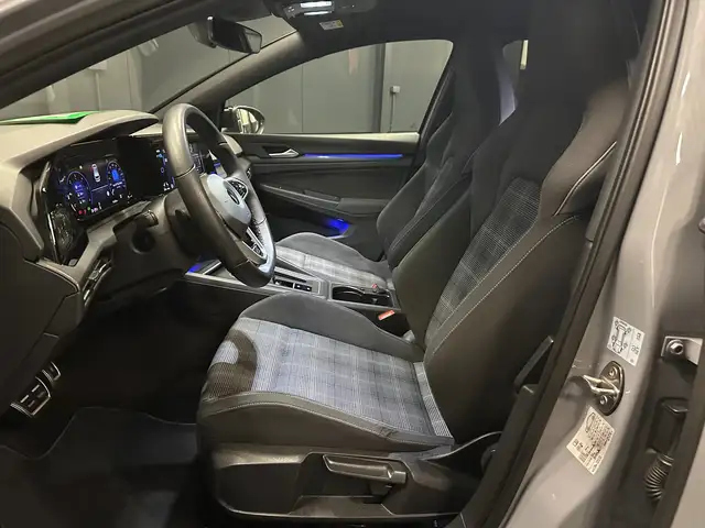 Volkswagen Golf view 14