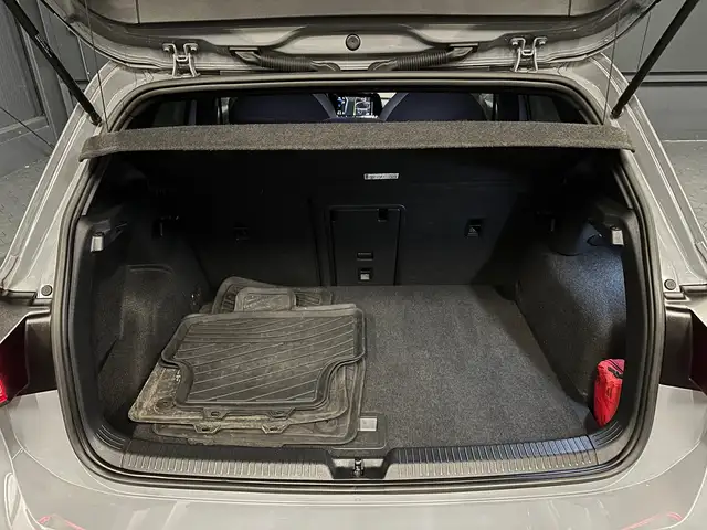Volkswagen Golf view 29