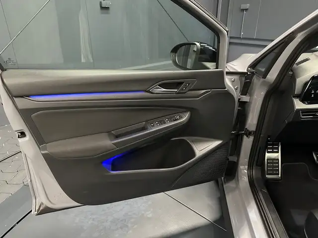 Volkswagen Golf view 13