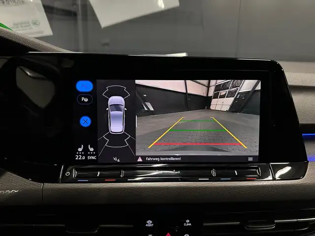 Volkswagen Golf view 20