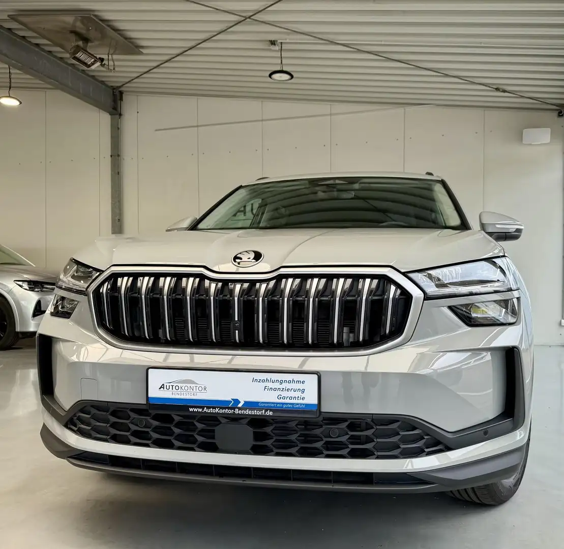 Skoda Kodiaq Selection Allrad Autom., *Pano *LED *AHK *Leder Grau - 1