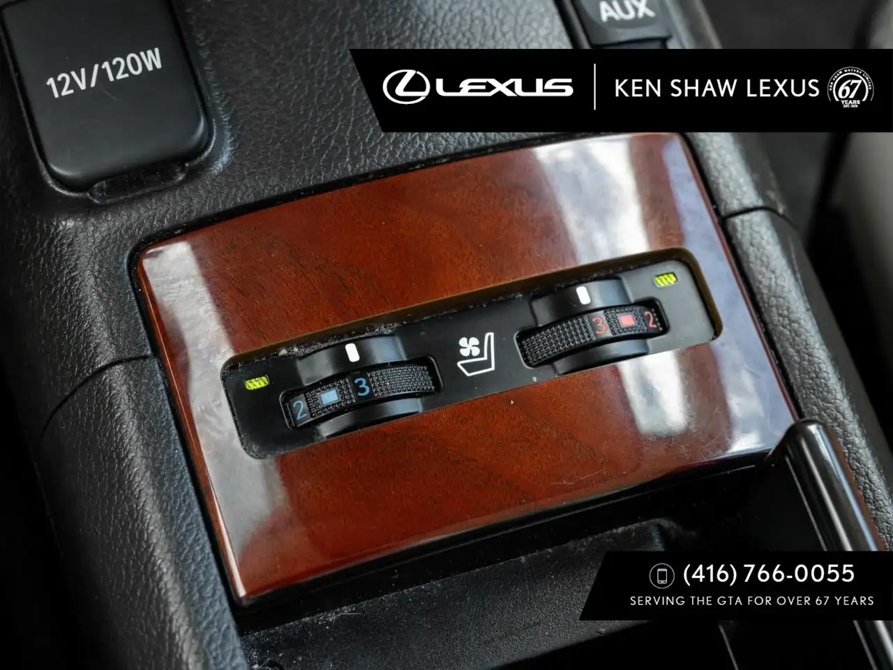 Lexus HS снимка Lexus HS