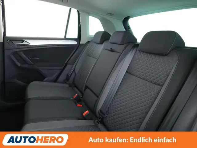 Volkswagen Tiguan view 14