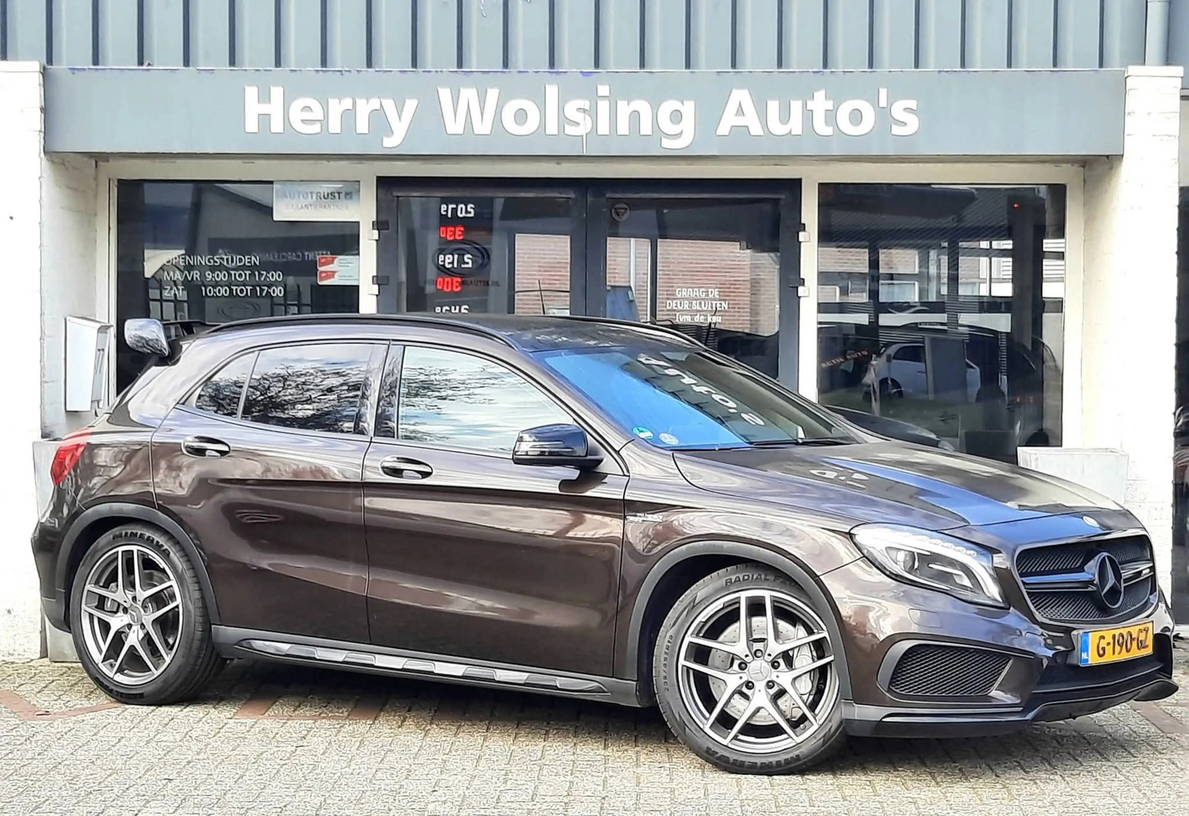 Mercedes-Benz GLA 45 AMG 4MATIC Panodak Leder 381PK