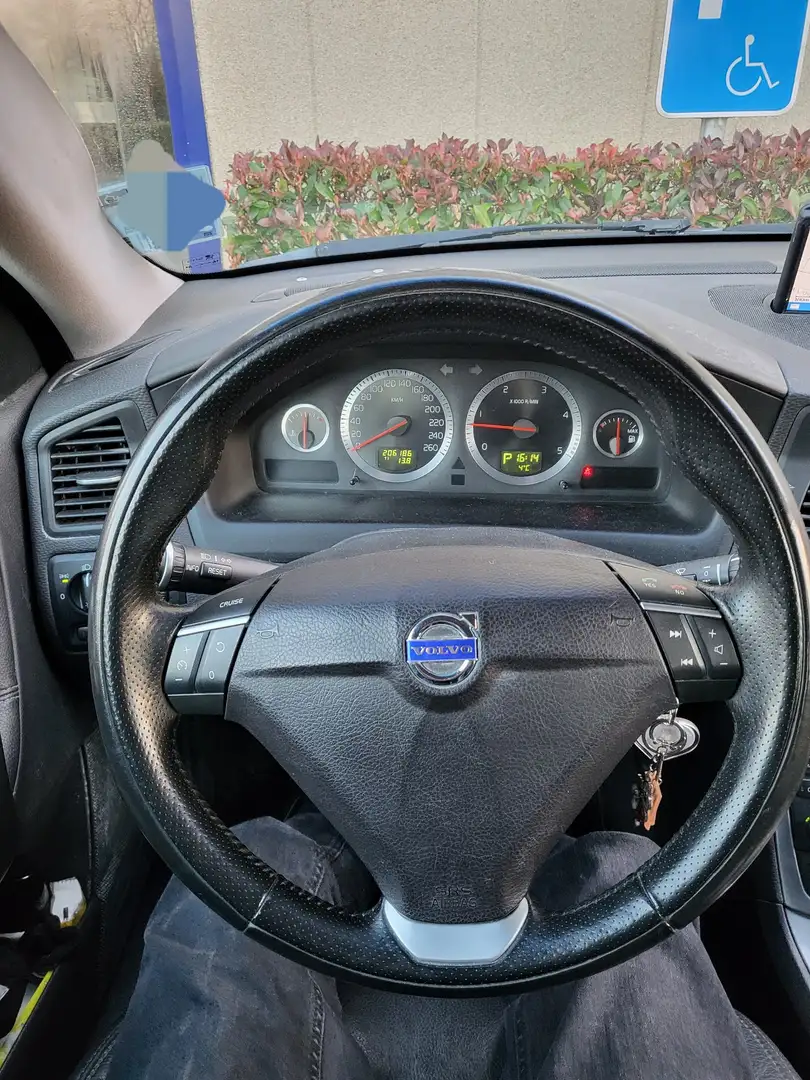 Volvo V70 2.4 D Geartronic Black - 1