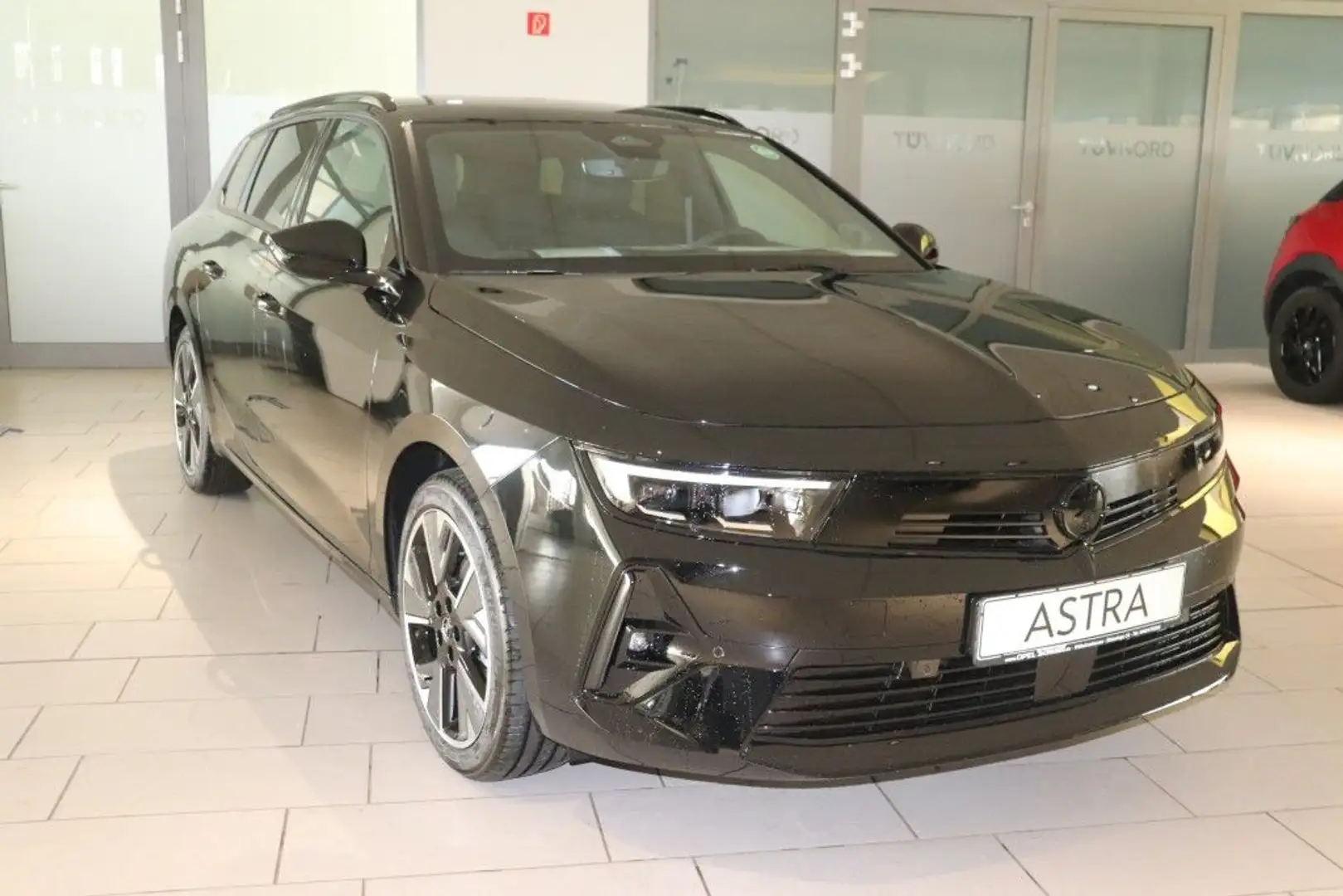 Opel Astra Sports Tourer Electric GS (L) Schwarz - 2