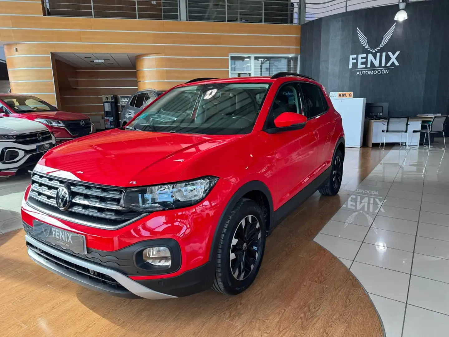 Volkswagen T-Cross 1.0 TSI Advance Rojo - 2