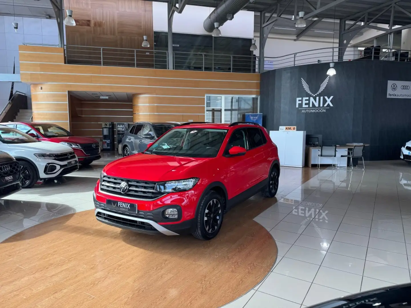Volkswagen T-Cross 1.0 TSI Advance Rojo - 1
