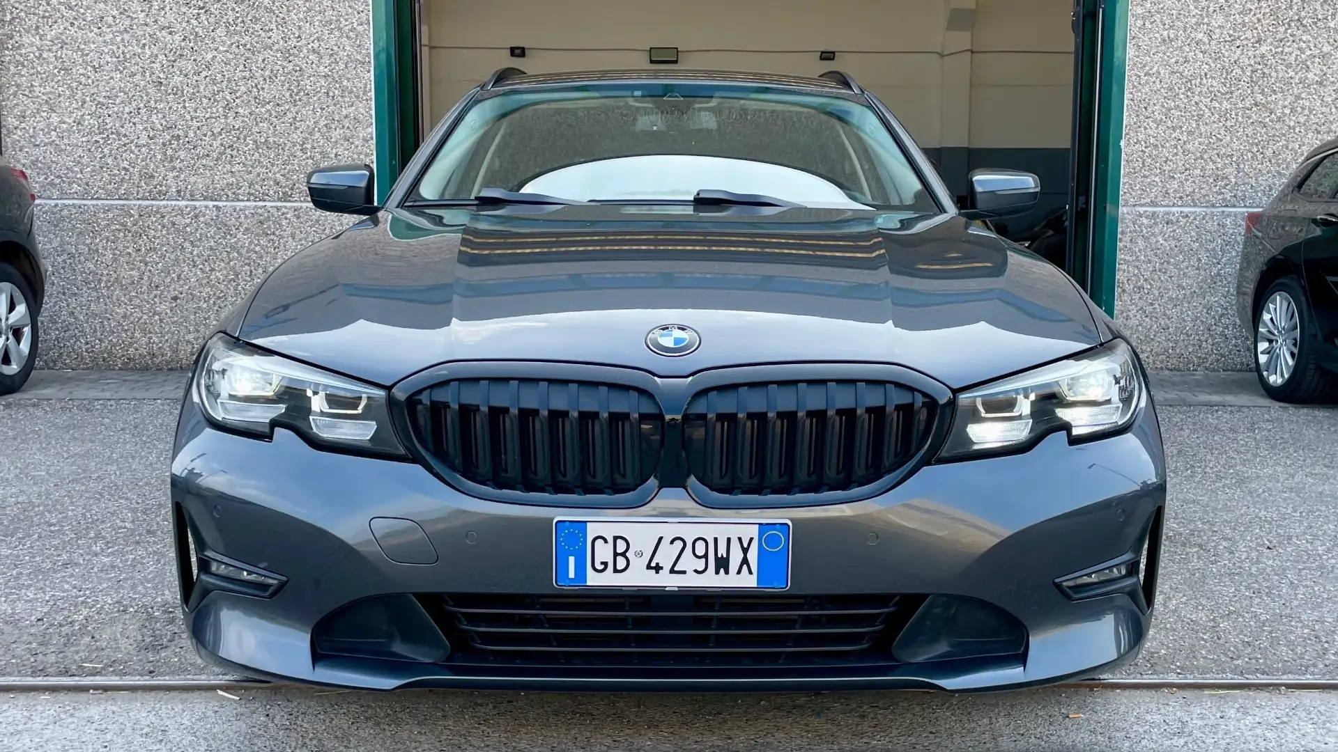 BMW 320 BMW 320D 48V TOURING ADVANTAGE 2.0 190CV - FARI FU Negro - 2