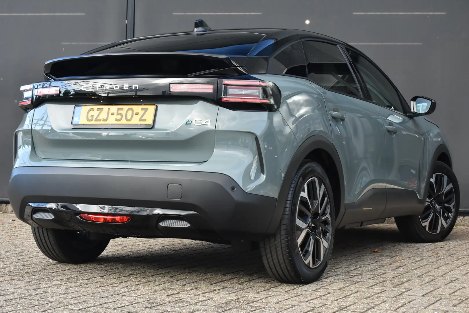 Citroen E-C4 Electric Max 156pk Extended range 54 kWh | Navigatie | Adap Grijs - 2