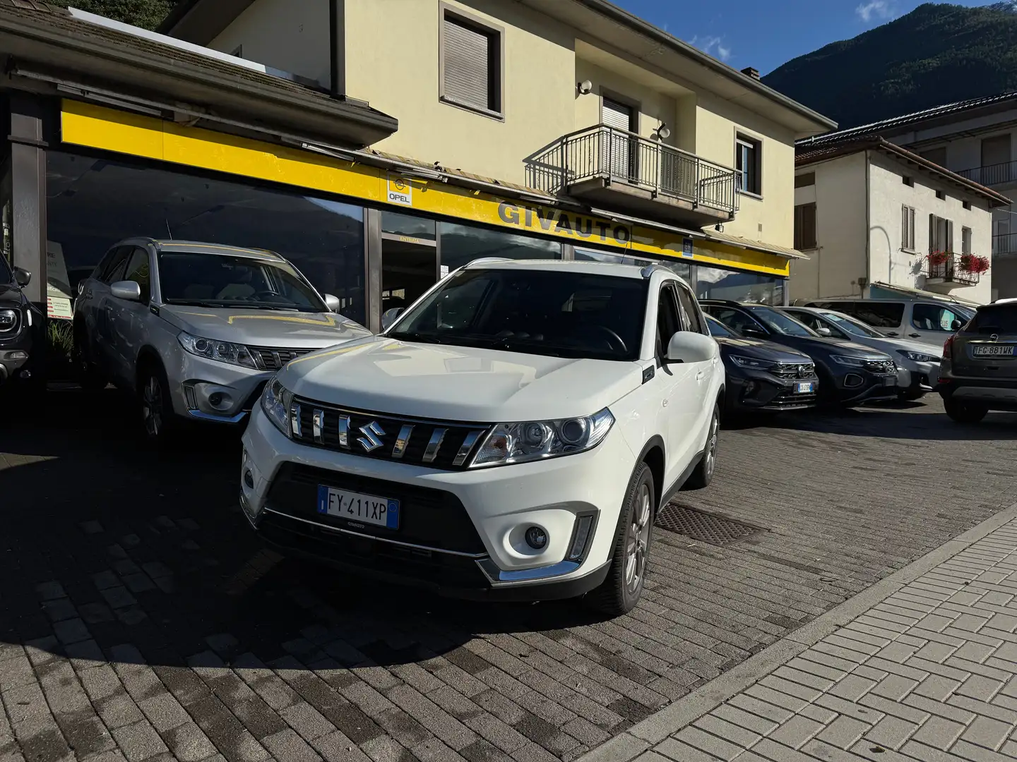 Suzuki Vitara 1.0cc 111CV 4WD Bianco - 1