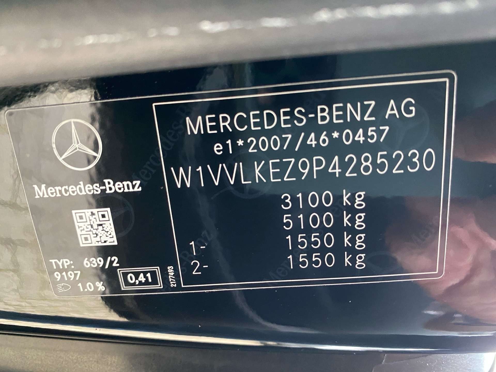 Mercedes-Benz V 220