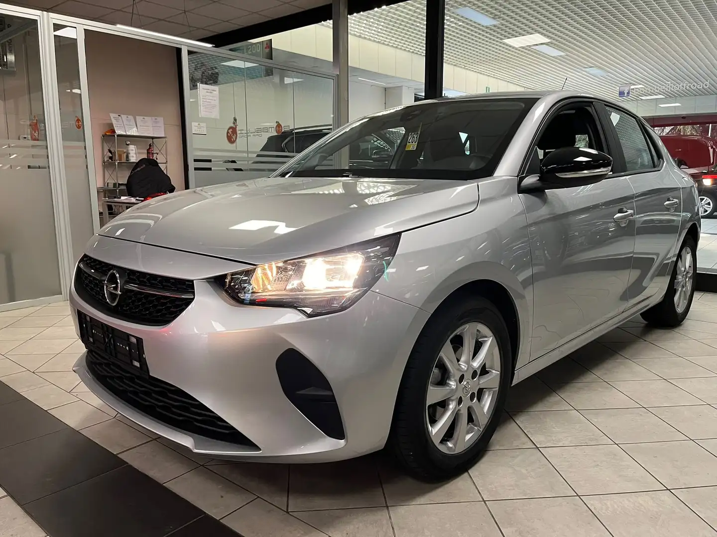 Opel Corsa 1.2 Edition 75cv euro6-- risparmio 40% dal nuovo Grau - 1