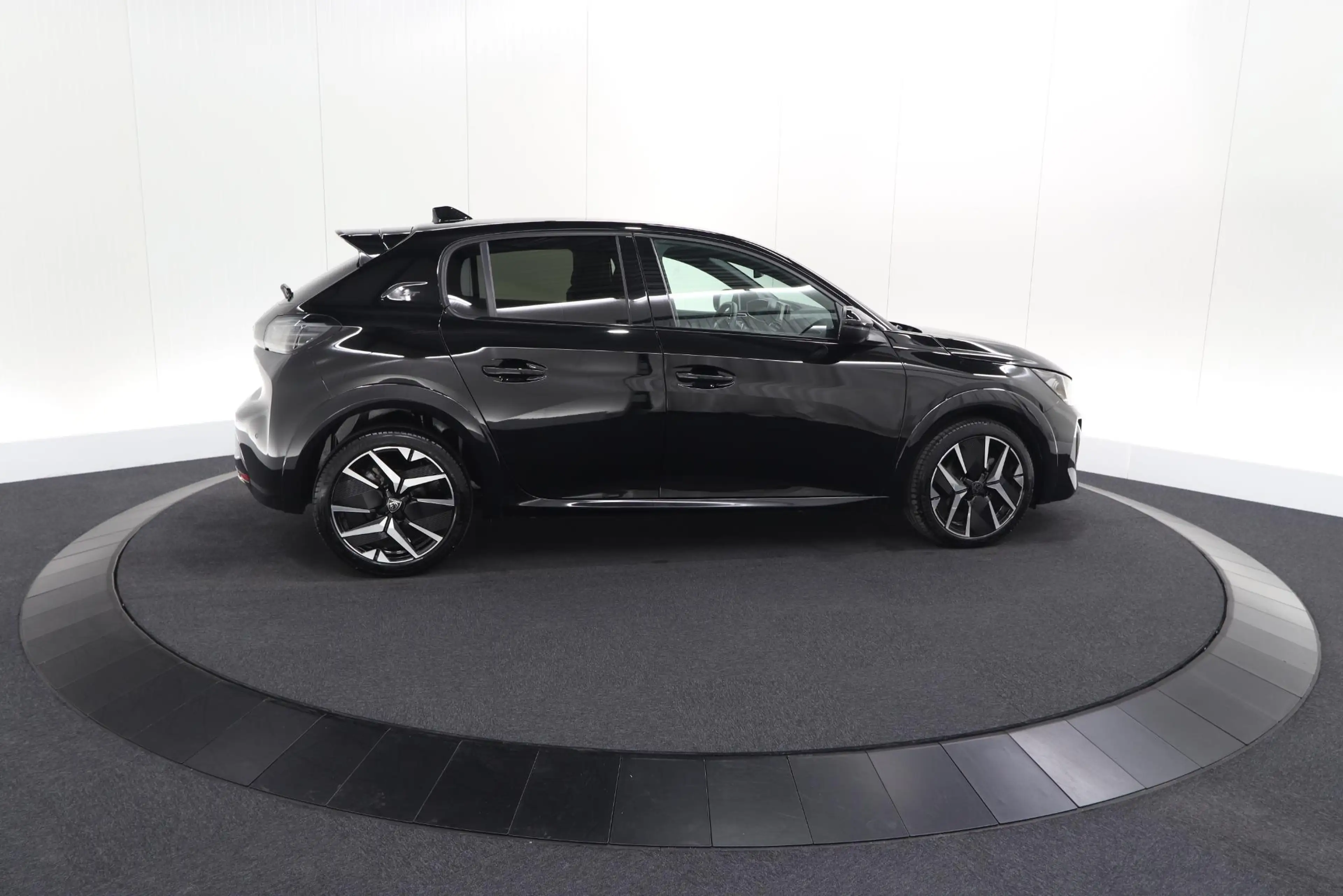 Peugeot 208 1.2 Hybrid 145 e-DCS6 GT | Alcantara Pakket | Came — photo 8