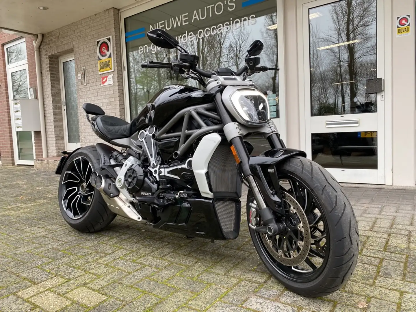 Ducati XDiavel S NIEUW MODEL IN ABSOLUTE NIEUWSTAAT 922 KILOMETER Zwart - 1