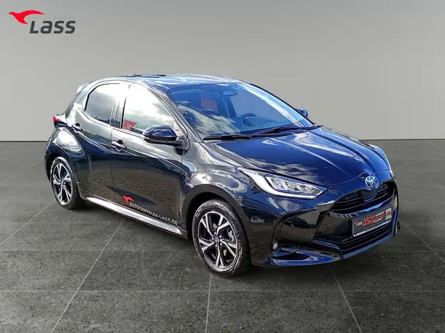 Toyota Yaris view 8