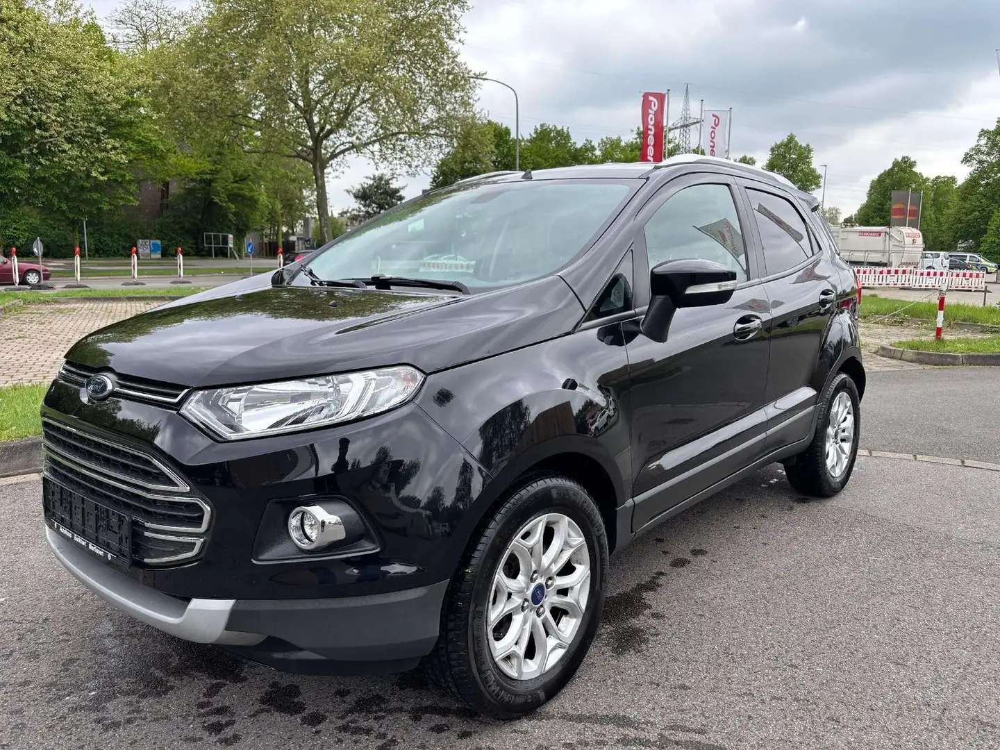 Ford EcoSport Titanium/Shr Gepflegt3/Jh Garantie inkl Schwarz - 1
