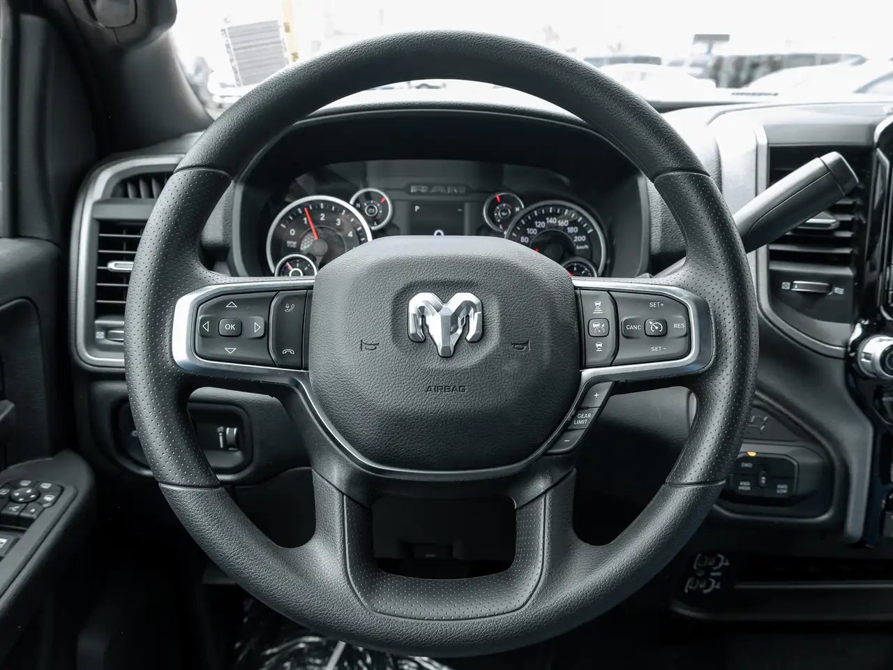 RAM 2500 снимка RAM 2500