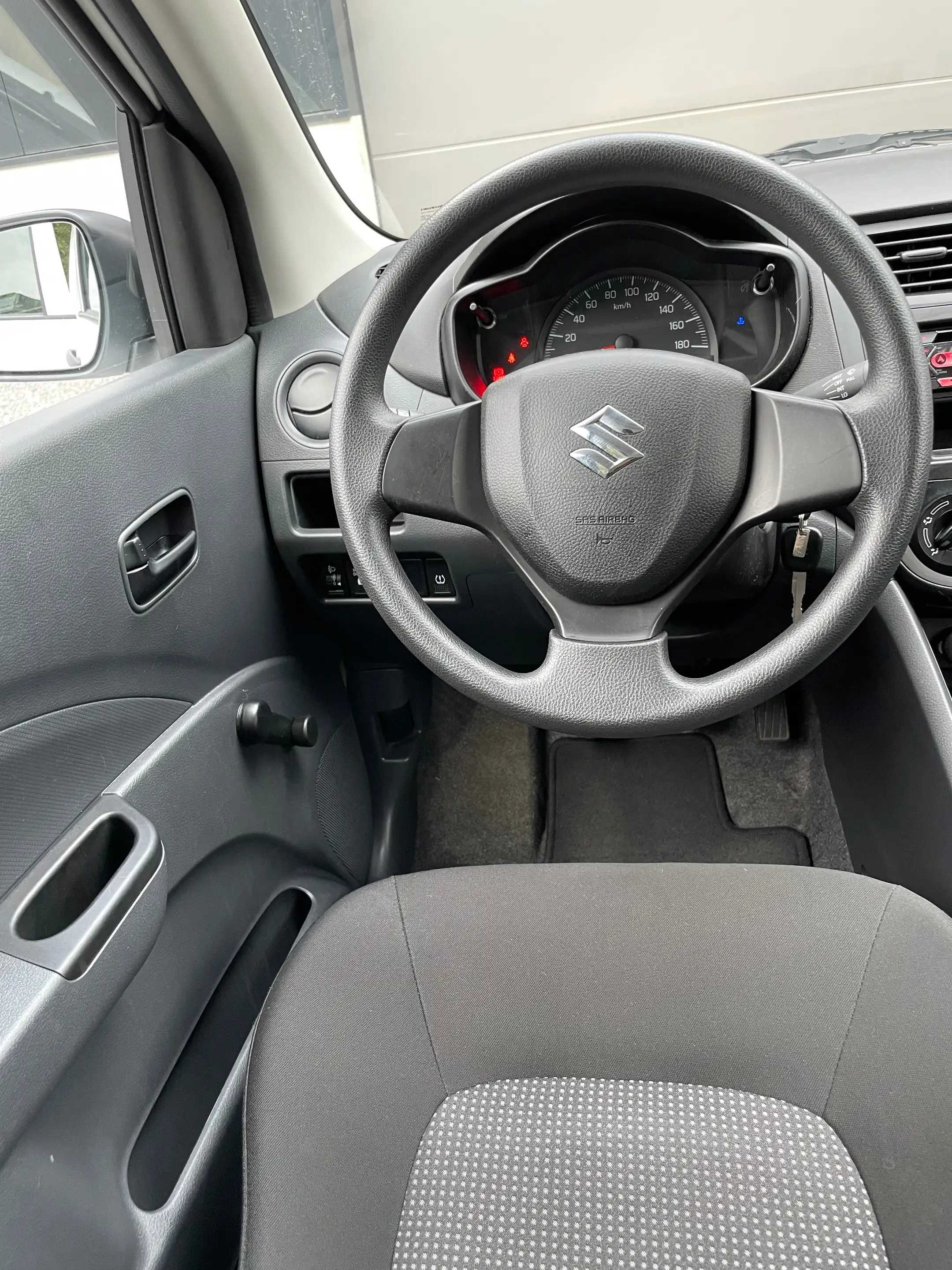 Suzuki Celerio Celerio 1.0i GA — photo 12