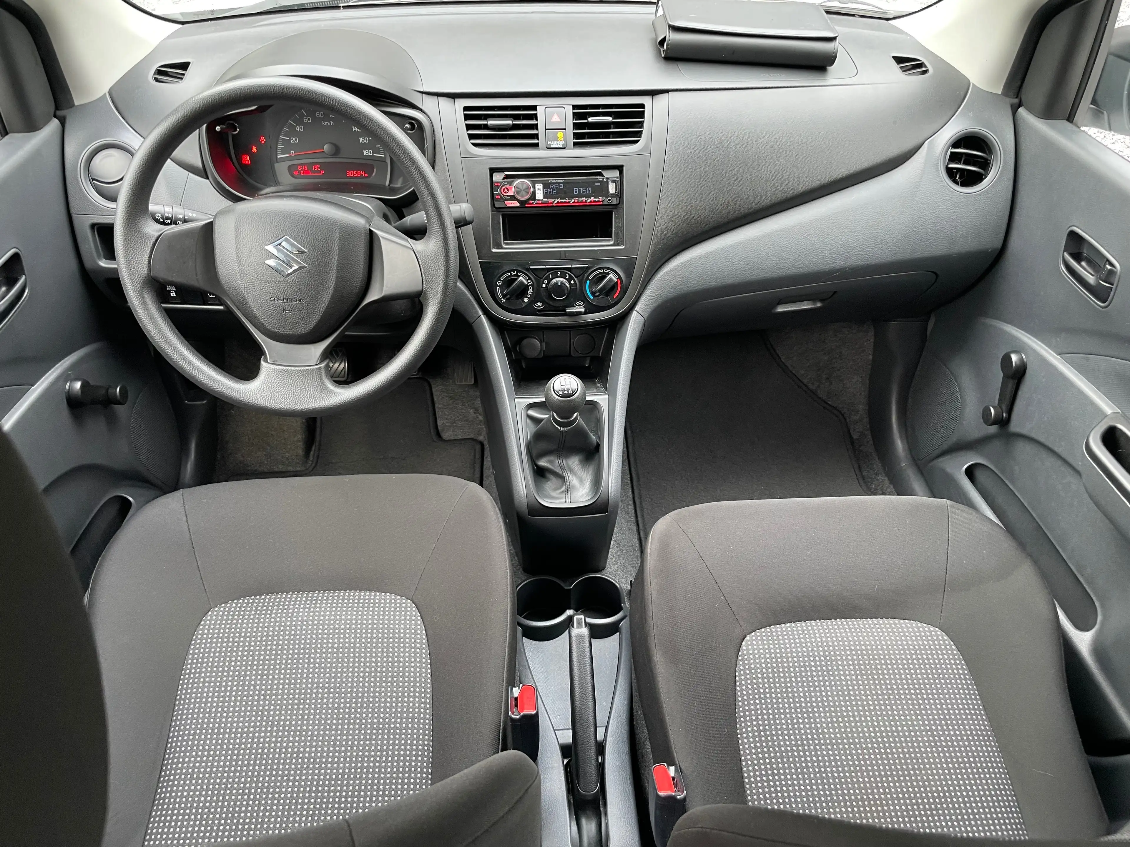 Suzuki Celerio Celerio 1.0i GA — photo 8