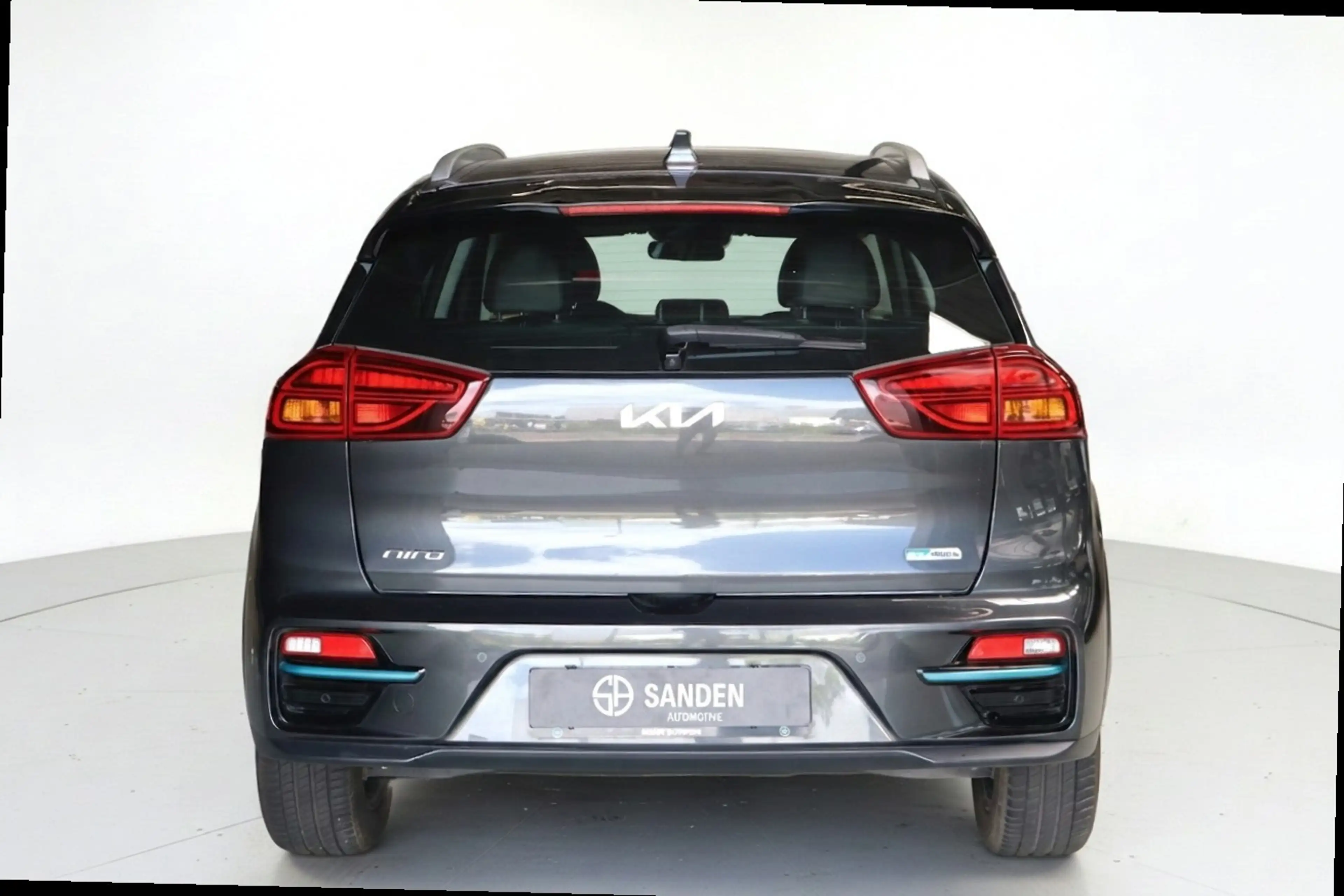 Kia e-Niro EV Vision 64.8 kWh|Automaat|LED|Navi|Camera|Half l — photo 15
