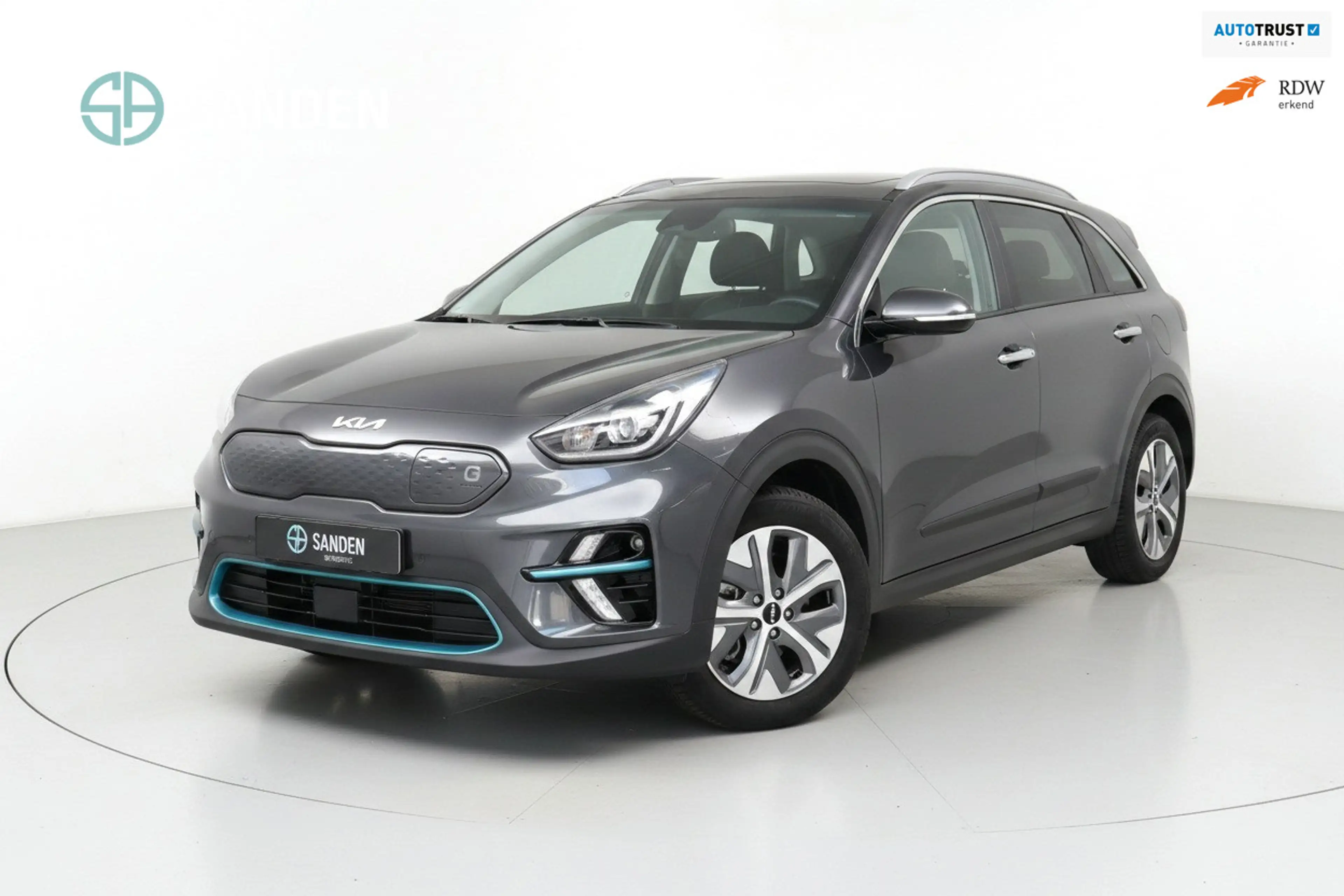 Kia e-Niro EV Vision 64.8 kWh|Automaat|LED|Navi|Camera|Half l
