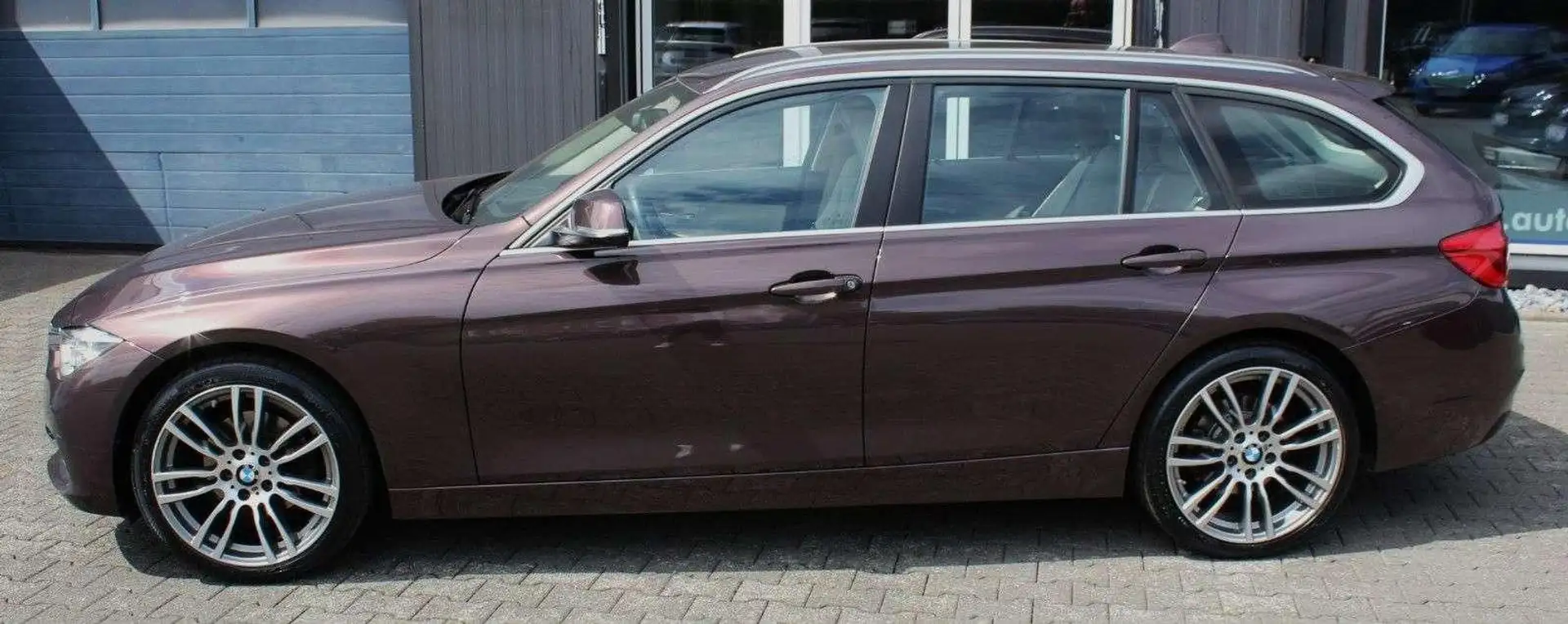 BMW 320 Baureihe 3 Touring 320 d Advantage - 2