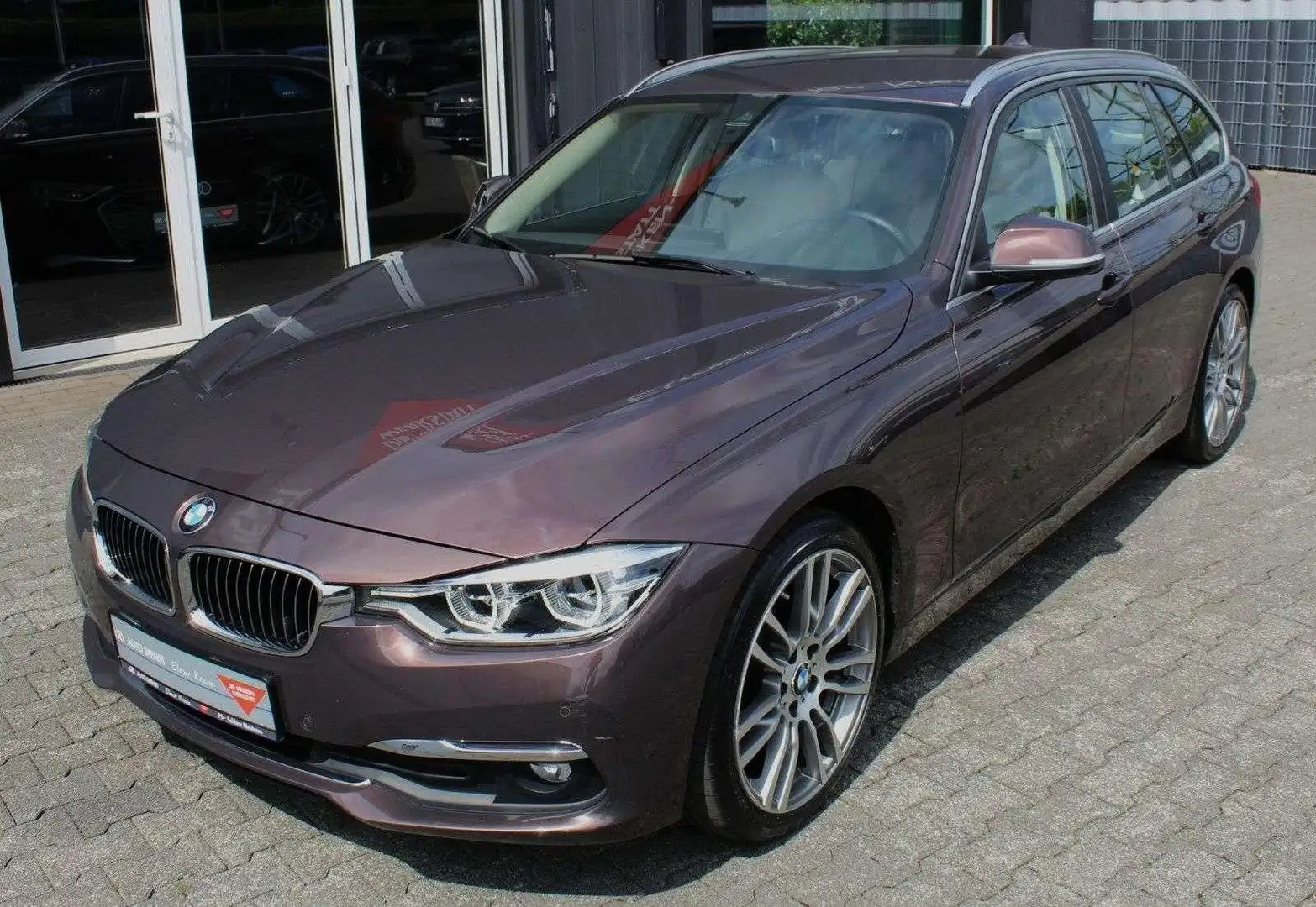 BMW 320 Baureihe 3 Touring 320 d Advantage - 1