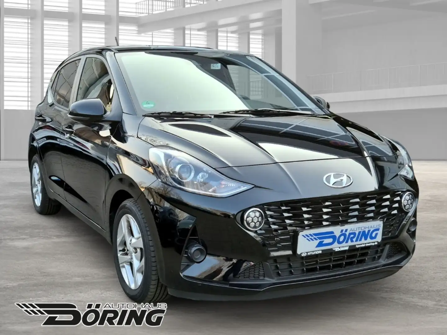 Hyundai i10 CONNECT & GO 1.0i  Klima NAVI Schwarz - 2