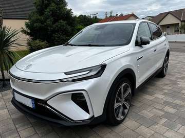 LUXURY 180 CH  12/2024  seulement 11700KMS
