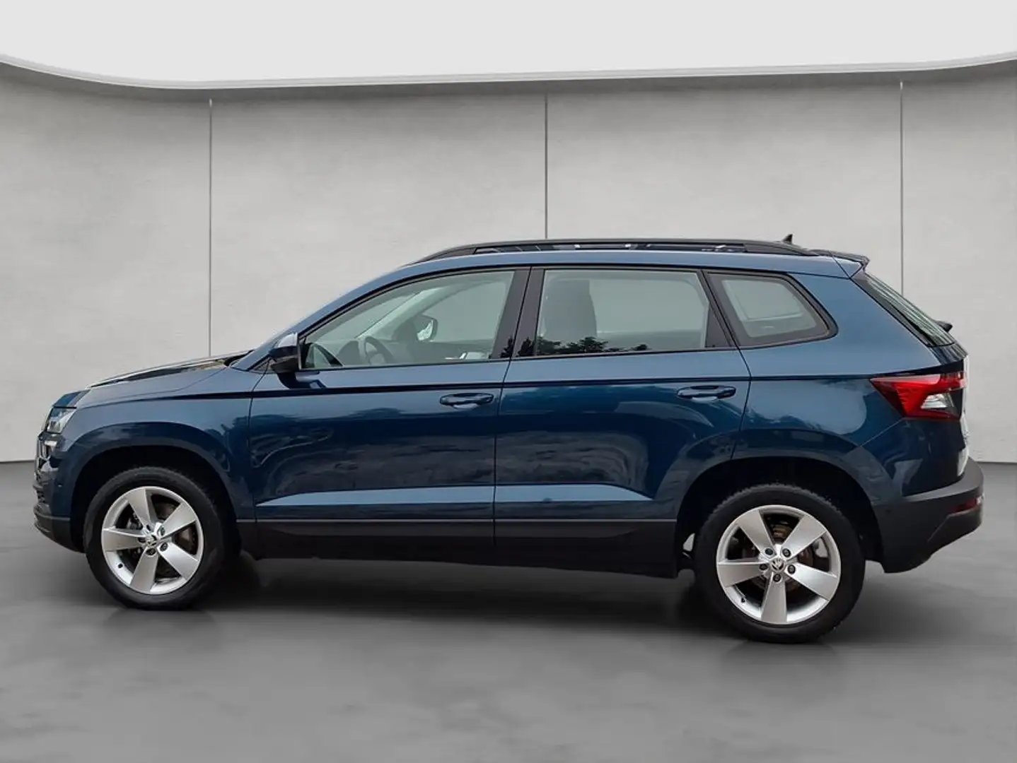 Skoda Karoq 1.5 TSI ACT DSG AHK RFK NAVI PLA Blau - 2