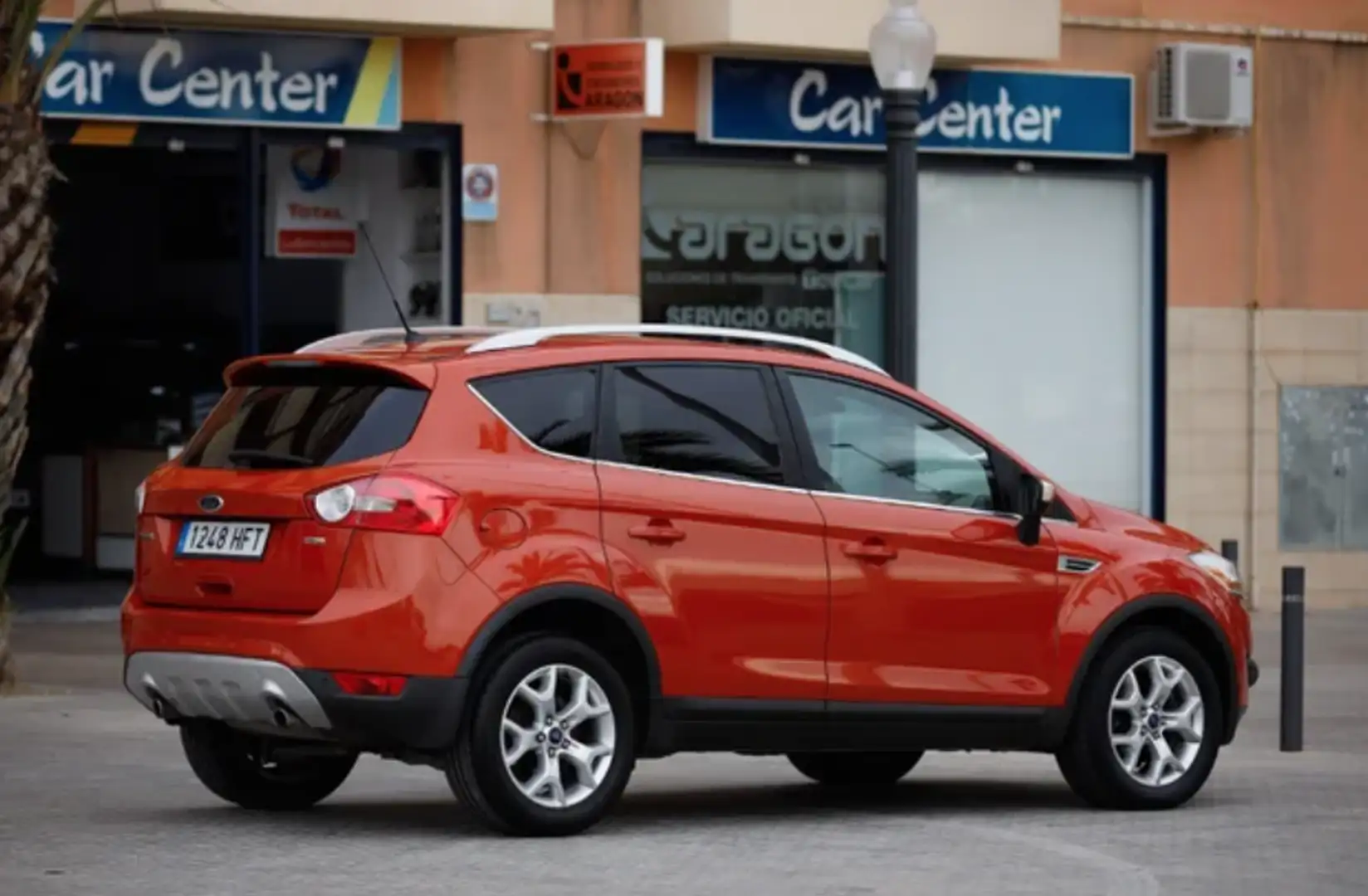 Ford Kuga 2.0TDCI Trend 2WD Orange - 2