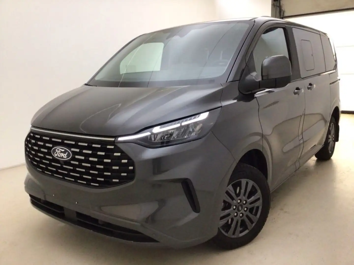 Ford Tourneo Custom Bus L1 TITANIUM |8-Sitzer|AHK|ACC Grau - 1