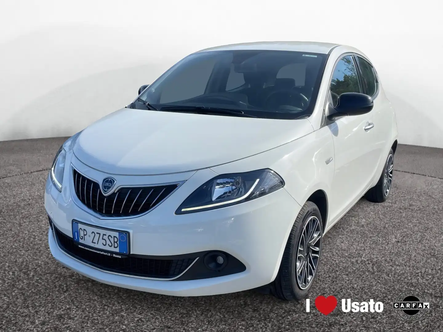 Lancia Ypsilon NUOVA My23 1.0 Firefly 70 CvStart&Stop Hybrid Gold Blanc - 1