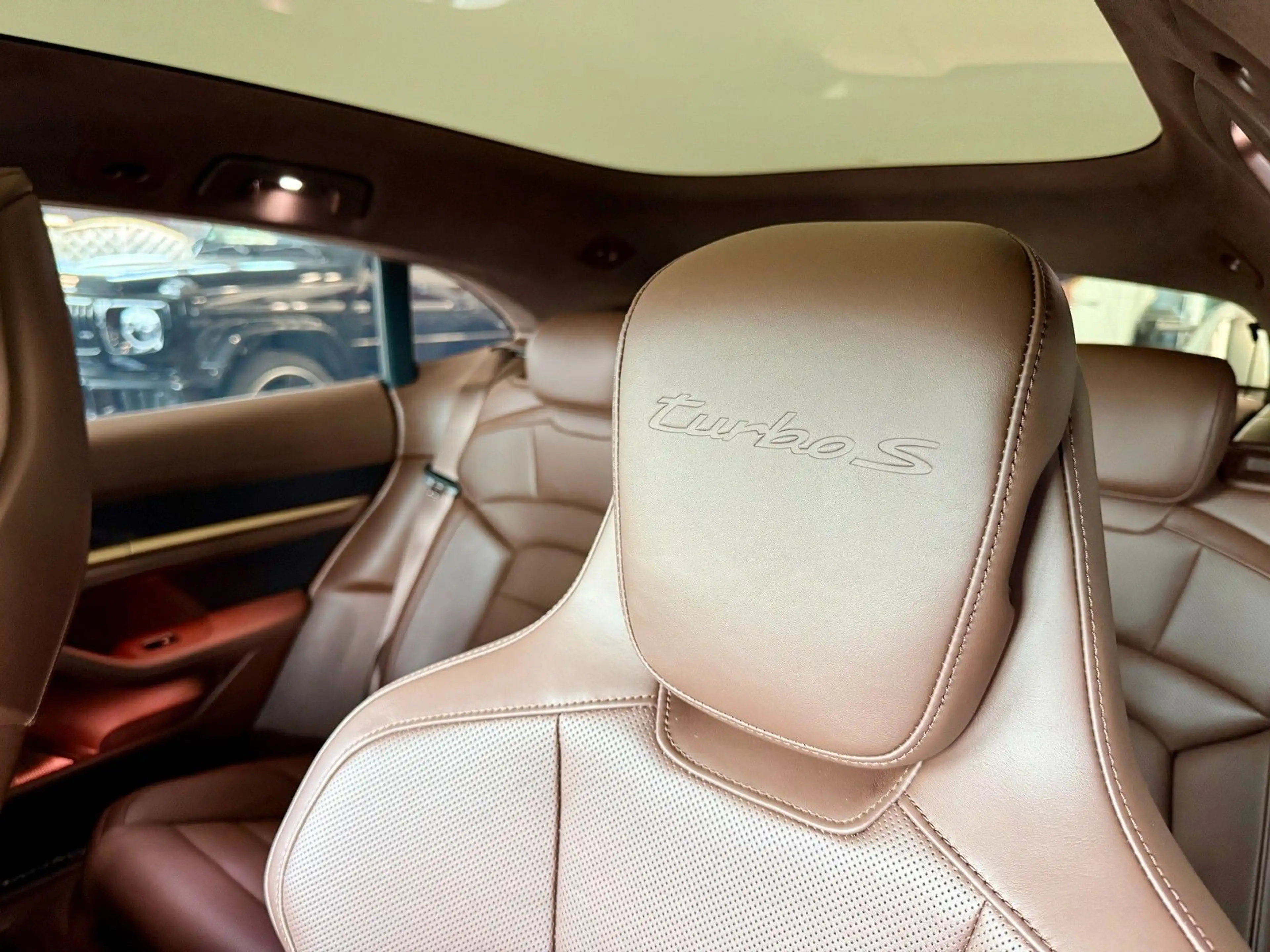Porsche Taycan Cross Turismo Turbo S PCCB/Offrod/Carbon — photo 7
