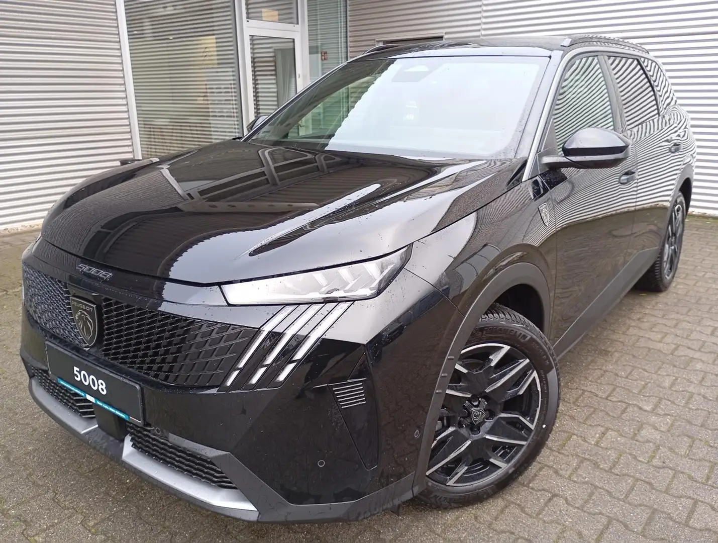 Peugeot 5008 Hybrid 136 GT 7Sitze/AT/LED/Navi/Shz/180°Kamera/Kl Schwarz - 2