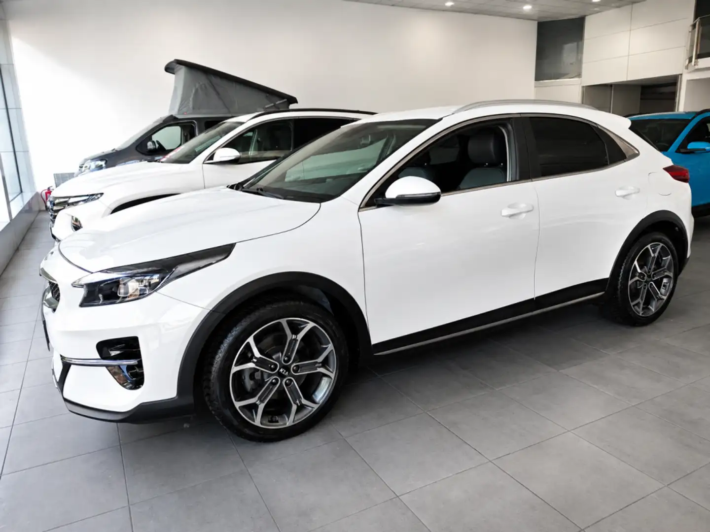 Kia XCeed 1.0 T-GDi Eco-Dynamics Tech Blanco - 2
