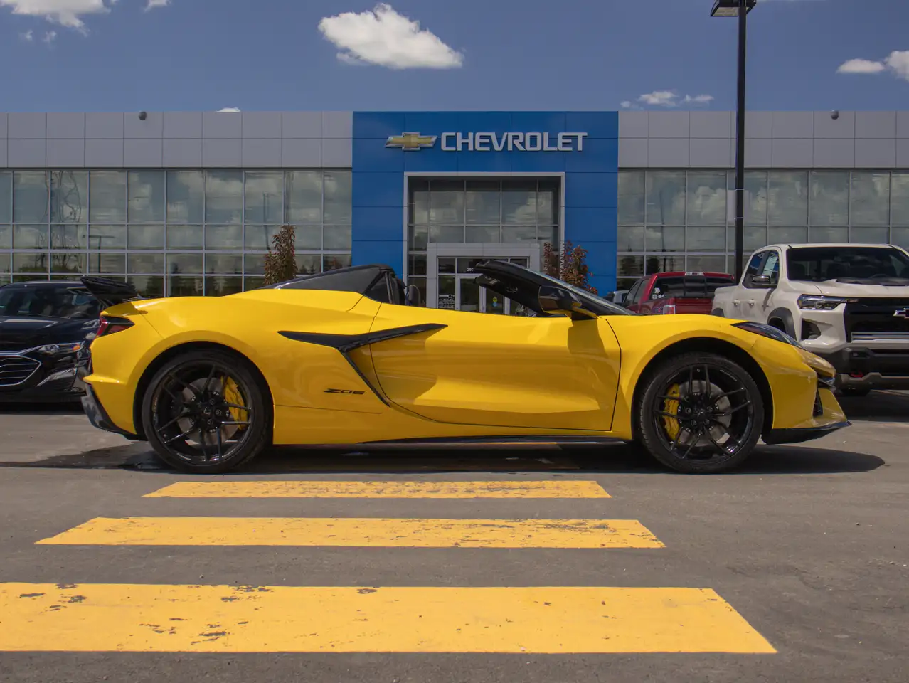 Chevrolet Corvette снимка Chevrolet Corvette