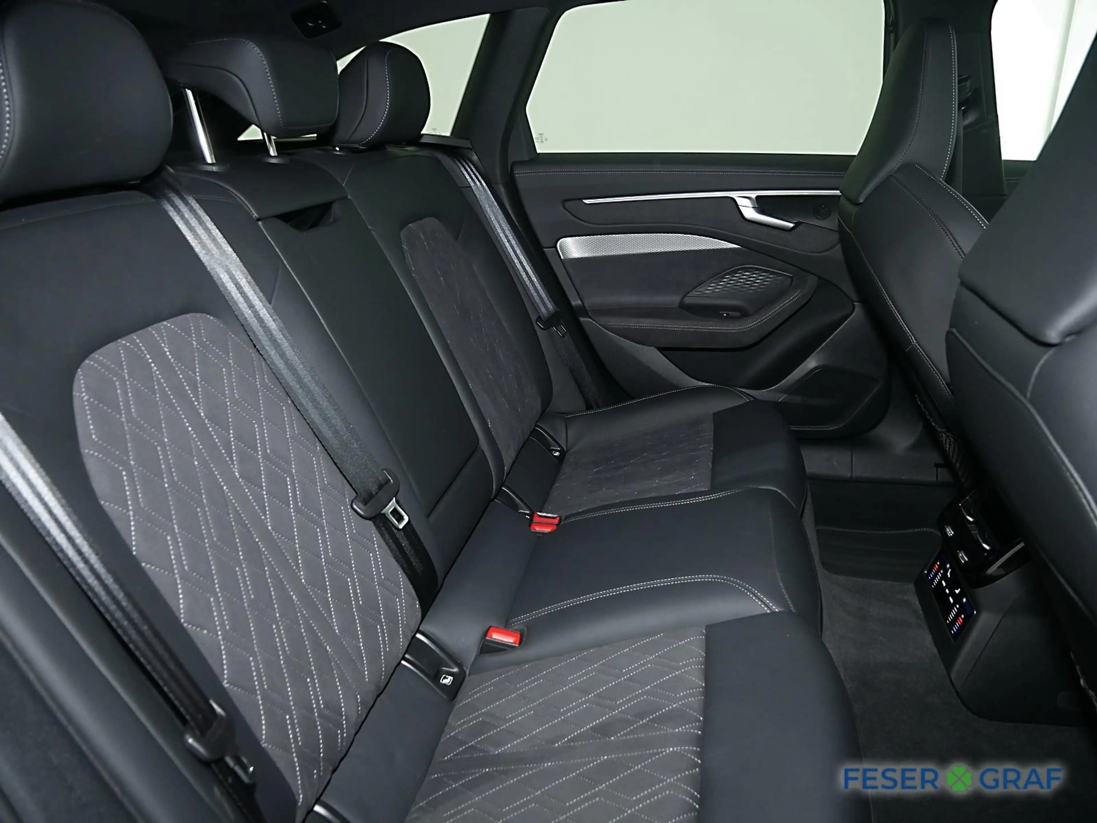Audi A6 Avant 2.0 TDI quattro AHK/ Matrix / Navi / virtual — photo 5