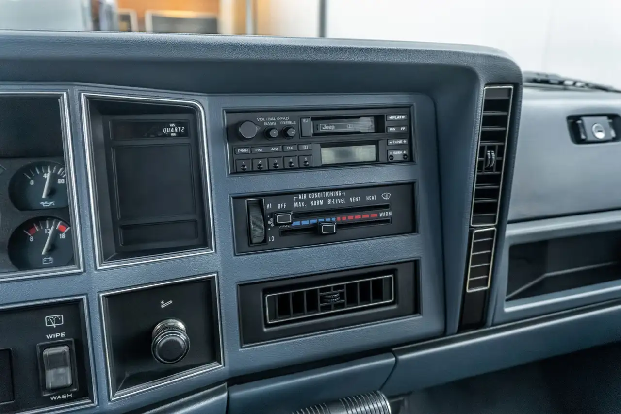 Jeep Wagoneer 6.2-liter LS3 V8 - 430HP!, foto 10