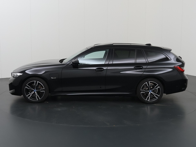 BMW 320 3-serie Touring 320e M-Sport | SOH 97,4% | Facelif — photo 5