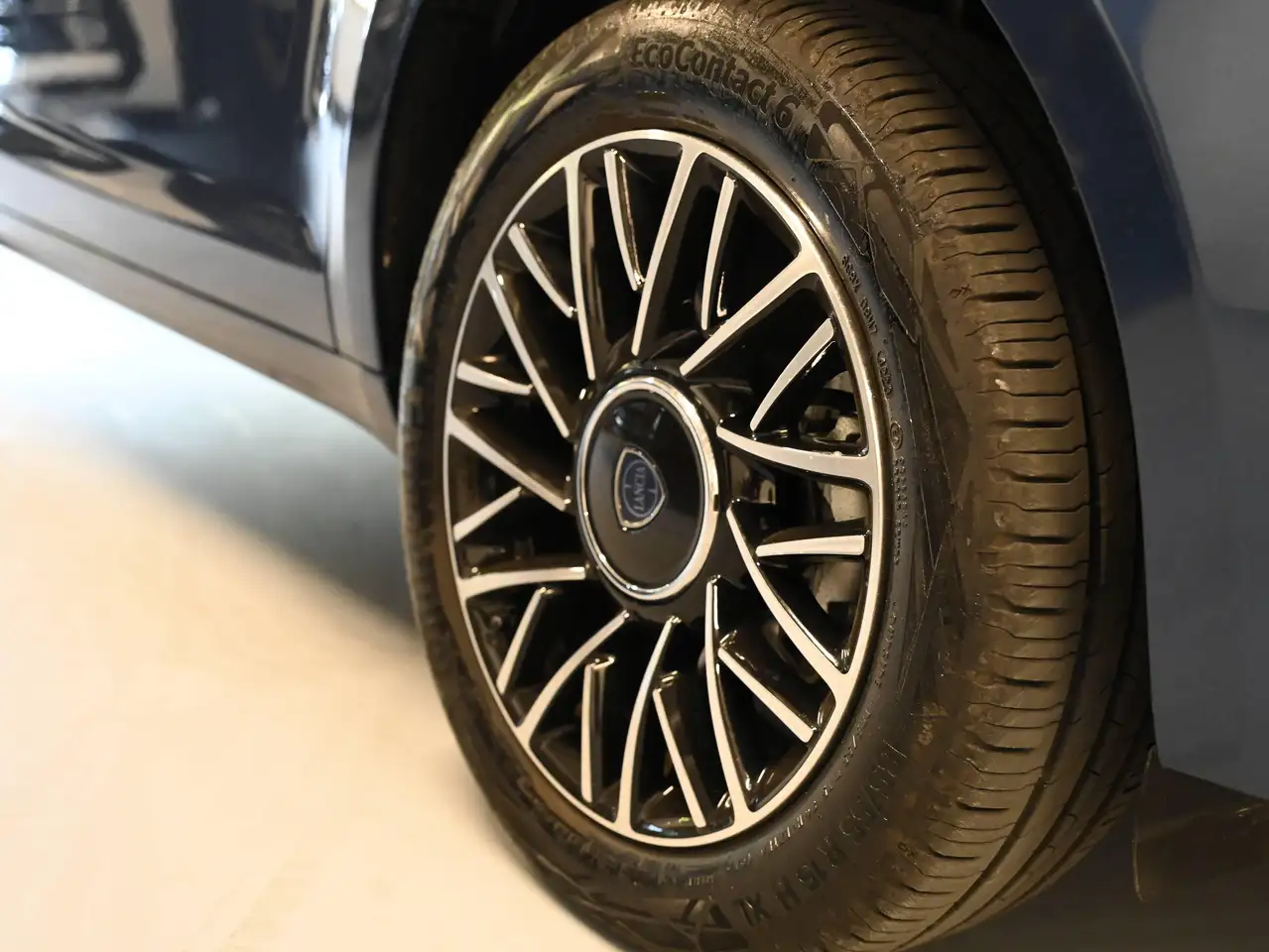 Lancia Ypsilon 2024 — фото 13
