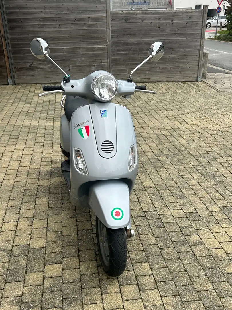 Vespa LX 50 4 takt Argent - 1