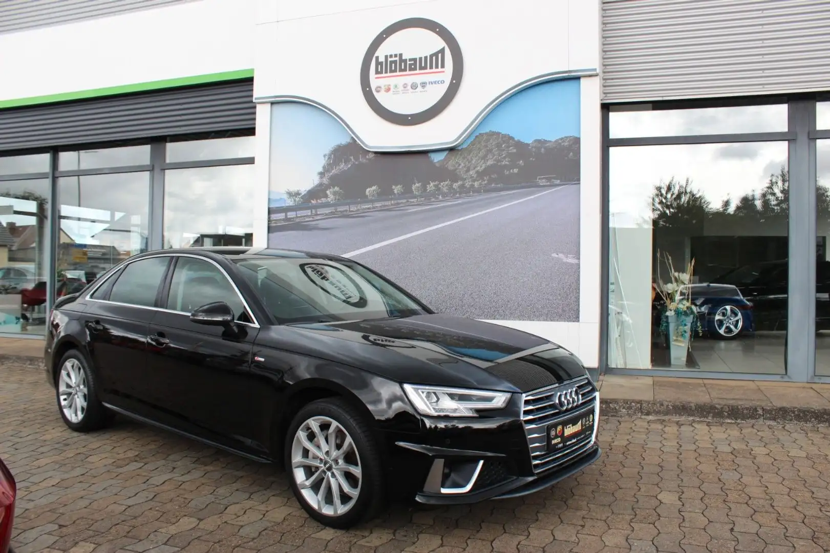 Audi A4 Lim. 40 TDI S line ACC LED 18" Schwarz - 1