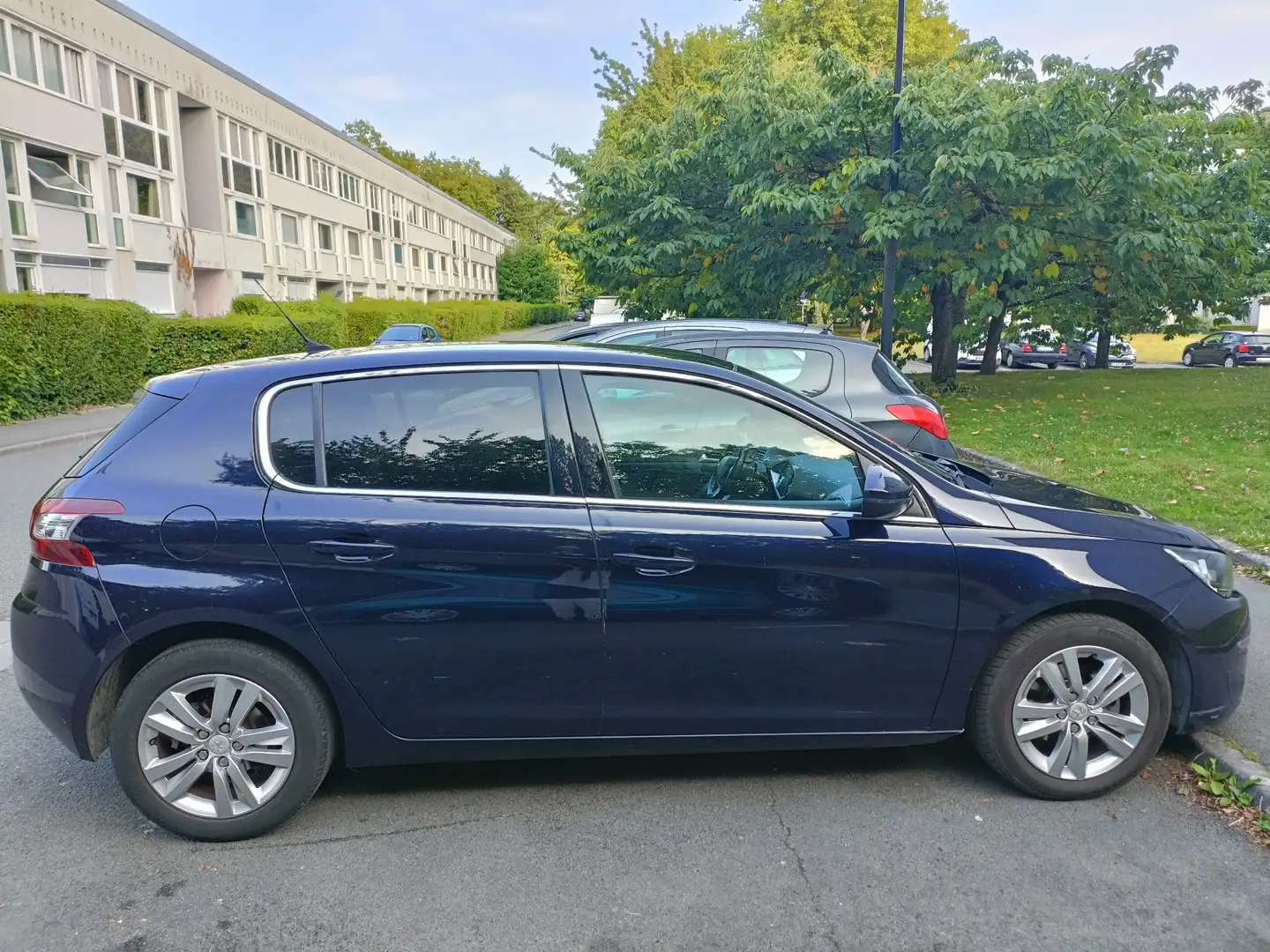 Peugeot 308 HDi avec toit panoramique - 2