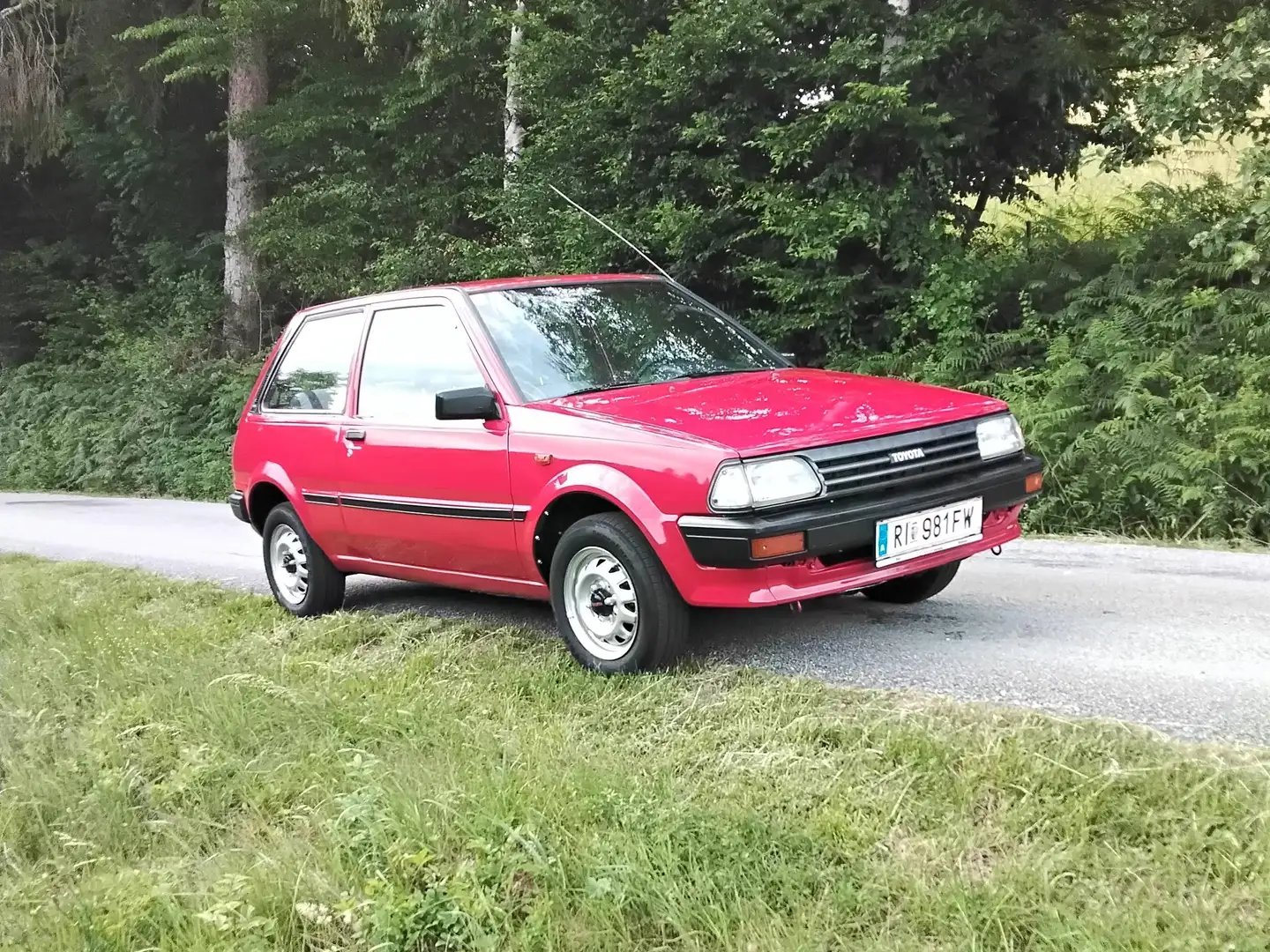 Toyota Starlet Starlet 1000 DX Rot - 1