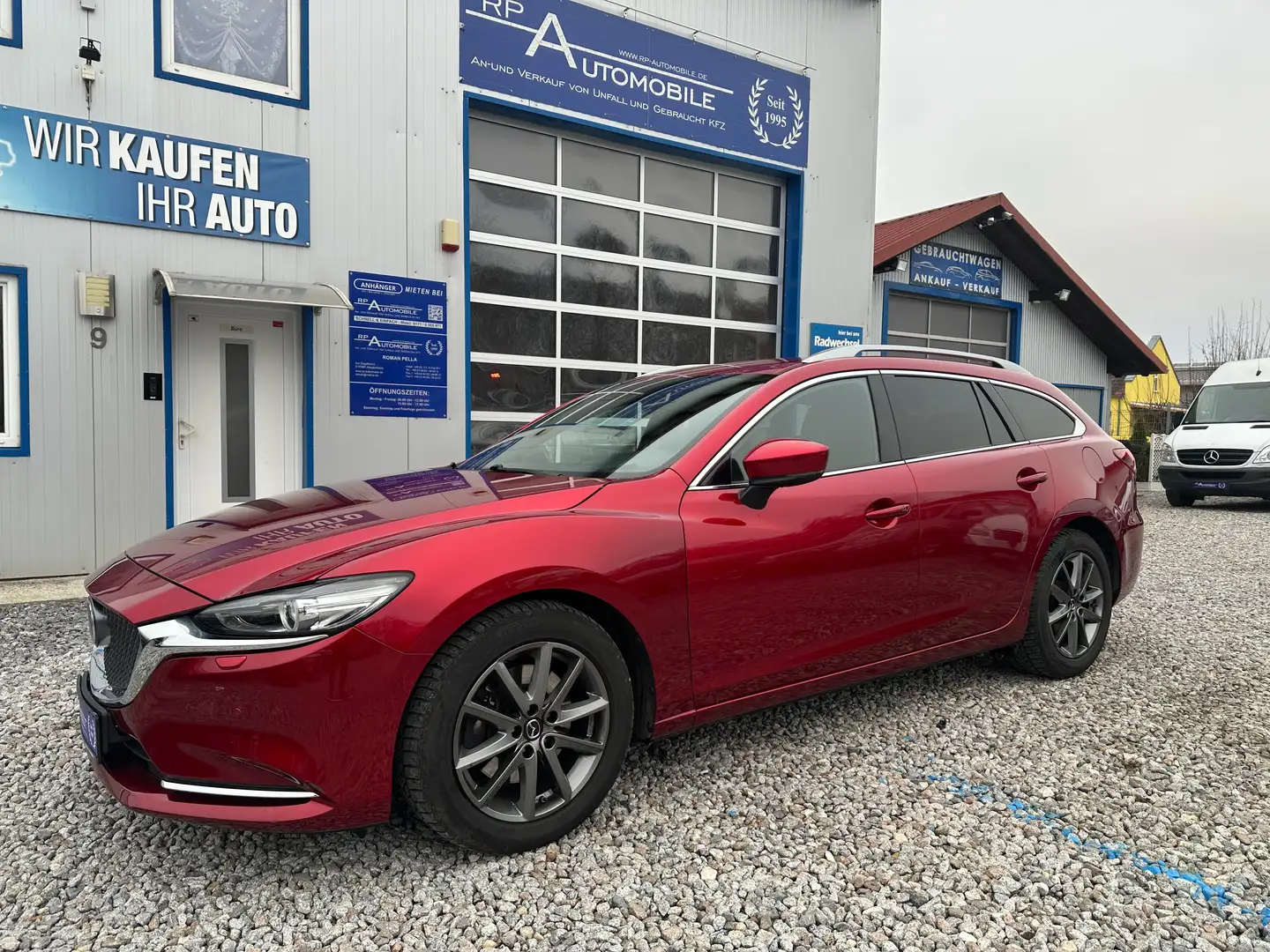 Mazda 6 Sports-Line 2.2 D KLIMA NAVI AHK PDC KAMERA Rojo - 2