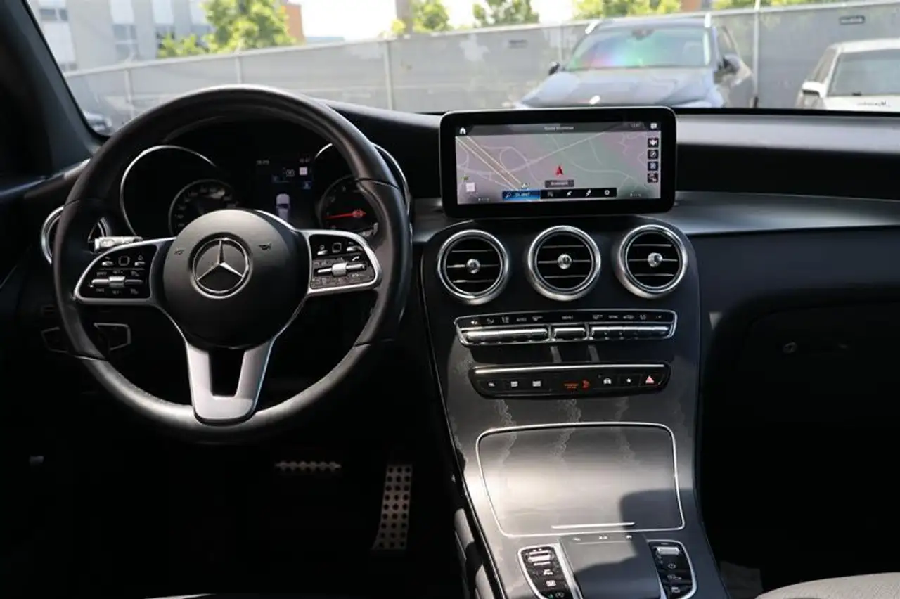 Mercedes-Benz GLC снимка Mercedes-Benz GLC