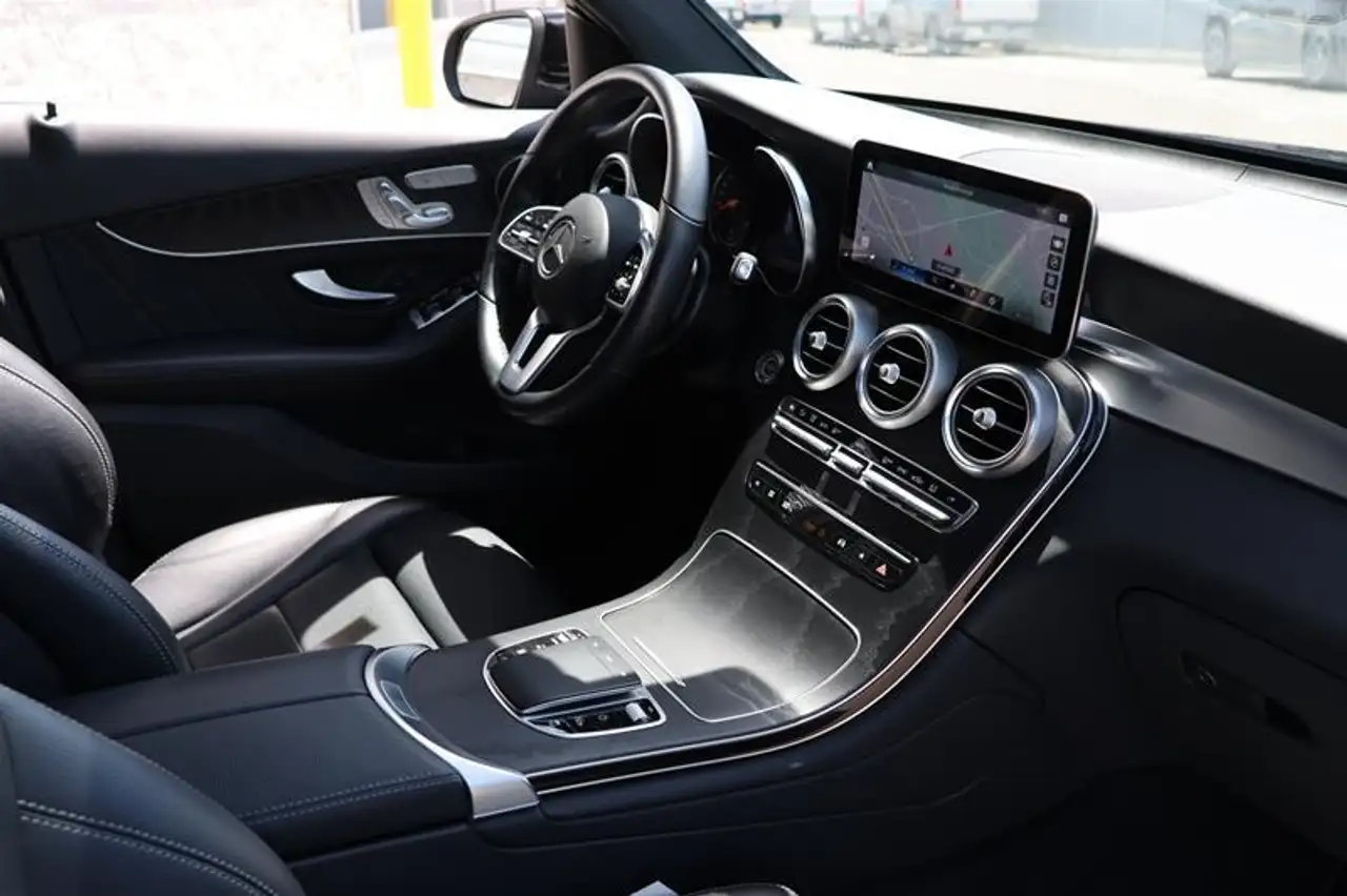 Mercedes-Benz GLC снимка Mercedes-Benz GLC