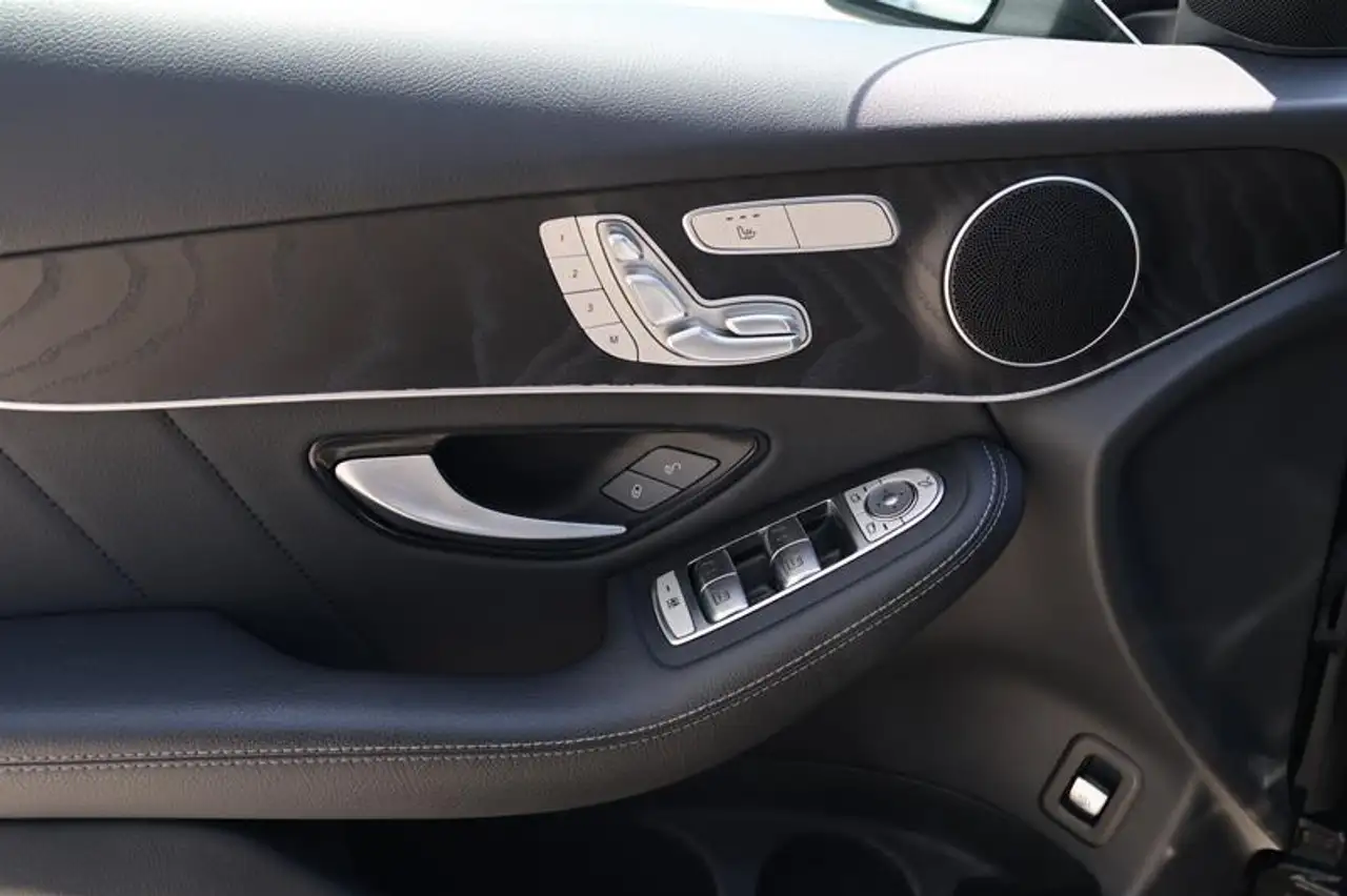 Mercedes-Benz GLC снимка Mercedes-Benz GLC